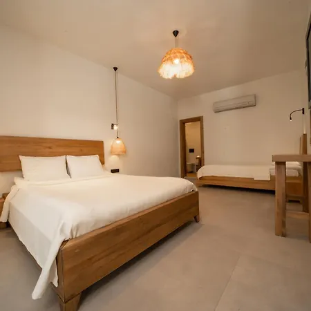 Zuemruet Boutique * Çıralı