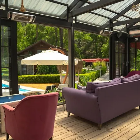 Zuemruet Boutique Szálloda Çıralı